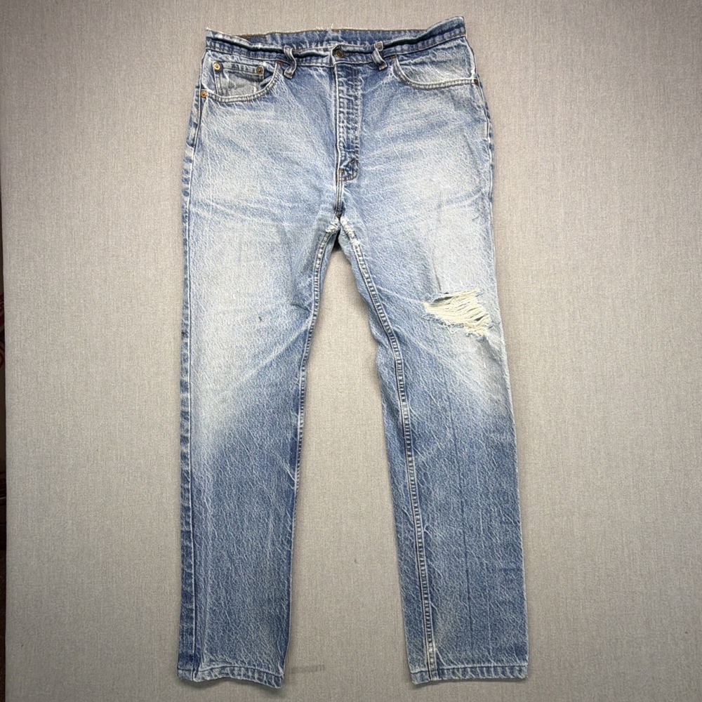 VTG Levi's 505 Straight Fit Mens 34x30 Made in USA Blue Thrashed Great Fade